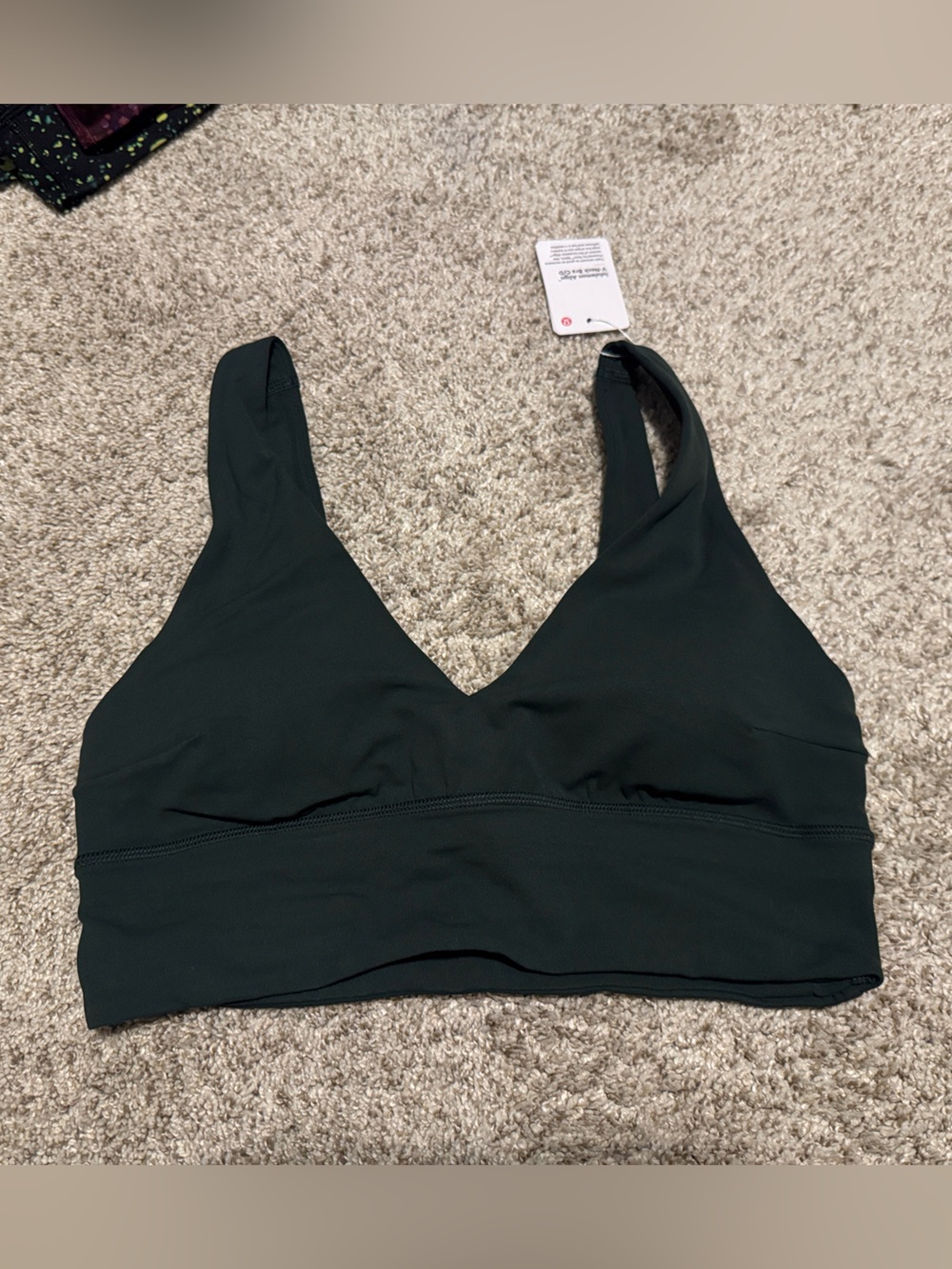 Lululemon align v neck bra *8 C/D cup